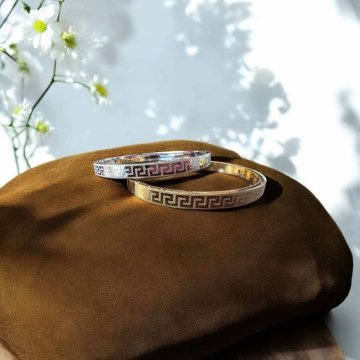 ΑΤΣΑΛΙΝΗ ΓΥΝΑΙΚΕΙΑ ΧΕΙΡΟΠΕΔΑ (QB06002)