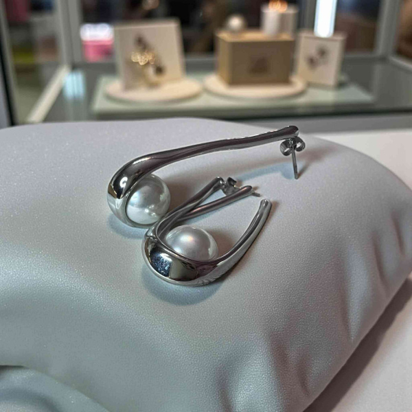 Σκουλαρίκια ατσάλινα