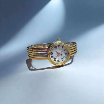 ΑΤΣΑΛΙΝΗ ΓΥΝΑΙΚΕΙΑ ΧΕΙΡΟΠΕΔΑ (QB06006)