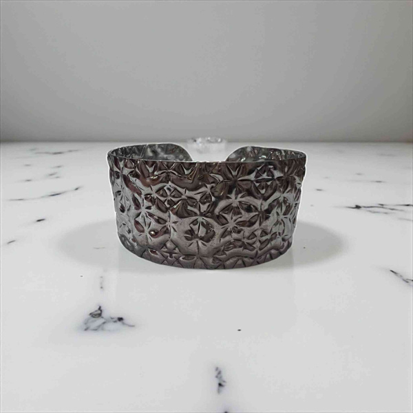 Βραχιόλια ατσάλινα