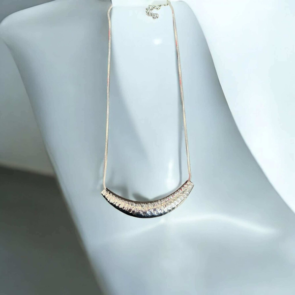 Κολιέ ατσάλινα